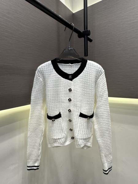 2026年10月15日入荷秋冬新作Chanel ニットカーディガン  女性用ファッション/誕生日プレゼント/贈り物 can工場