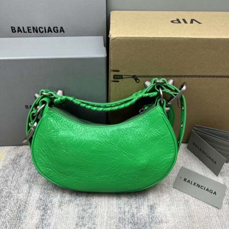 原版復刻人気新作 バレンシアガバッグ26X16X10CM C+工場★超厳選★入手困難な
