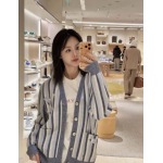 2026年10月8日入荷秋冬新作Louis Vuitton ニットカーディガン  女性用ファッション/誕生日プレゼント/贈り物 can工場