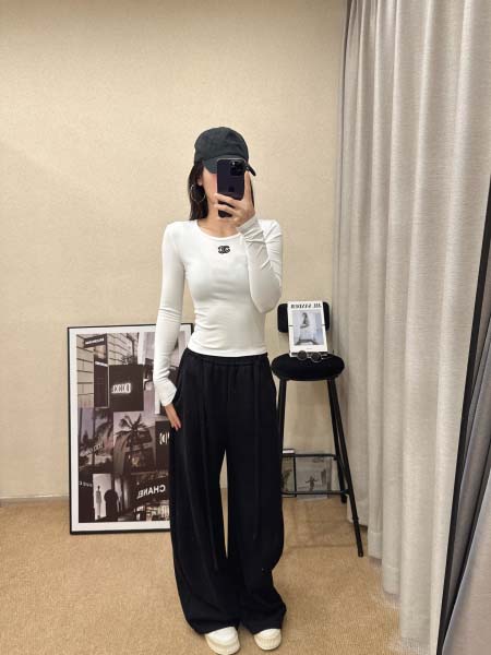 2026年10月14日入荷秋冬新作Chanel長袖女性用ファ...