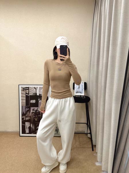 2026年10月14日入荷秋冬新作Chanel長袖女性用ファ...