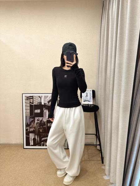 2026年10月14日入荷秋冬新作Chanel長袖女性用ファ...