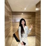 2026年10月15日入荷秋冬新作Chanel ニットカーディガン  女性用ファッション/誕生日プレゼント/贈り物 can工場