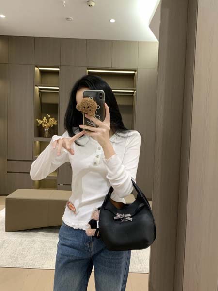 2026年10月15日入荷秋冬新作Chaneltシャツ女性用...