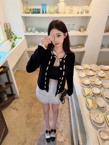 2026年10月15日入荷秋冬新作Chanel ニットカーデ...