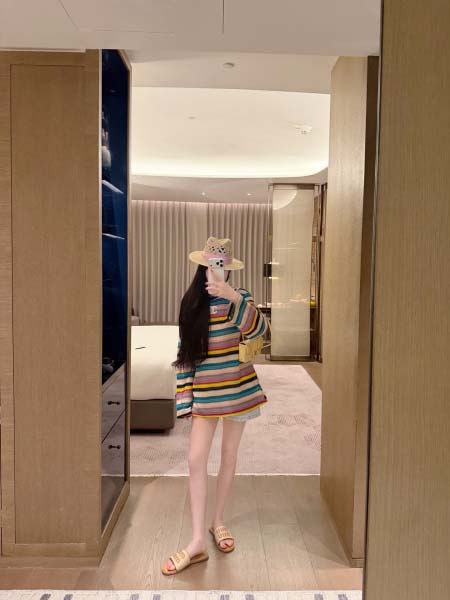 2026年10月15日入荷秋冬新作Chanel長袖女性用ファ...