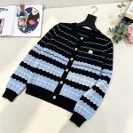 2026年10月15日入荷秋冬新作Chanel ニットカーディガン  女性用ファッション/誕生日プレゼント/贈り物 can工場
