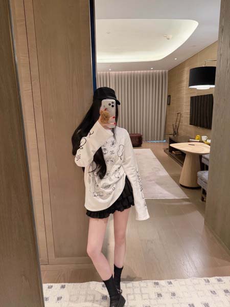 2026年10月15日入荷秋冬新作Chaneltシャツ女性用...