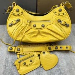 原版復刻人気新作 バレンシアガバッグ26X16X10CM C+工場★超厳選★入手困難な
