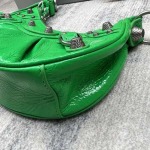 原版復刻人気新作 バレンシアガバッグ26X16X10CM C+工場★超厳選★入手困難な