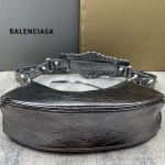 原版復刻人気新作 バレンシアガバッグ26X16X10CM C+工場★超厳選★入手困難な